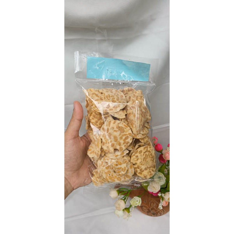 

Keripik Tempe Renyah Gurih Bulat 150 Gram