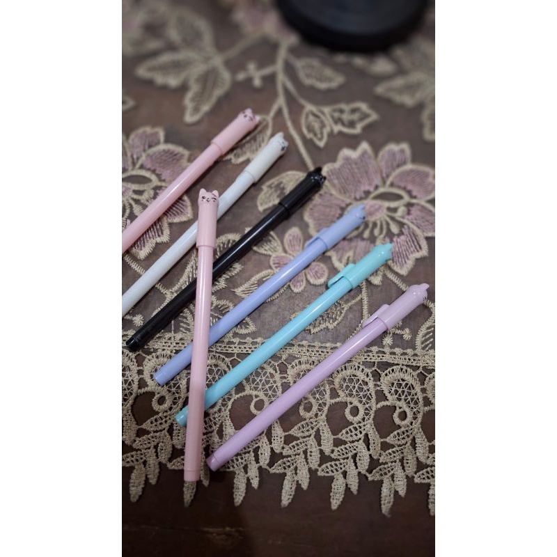 

Bulpoin karakter kucing lucu