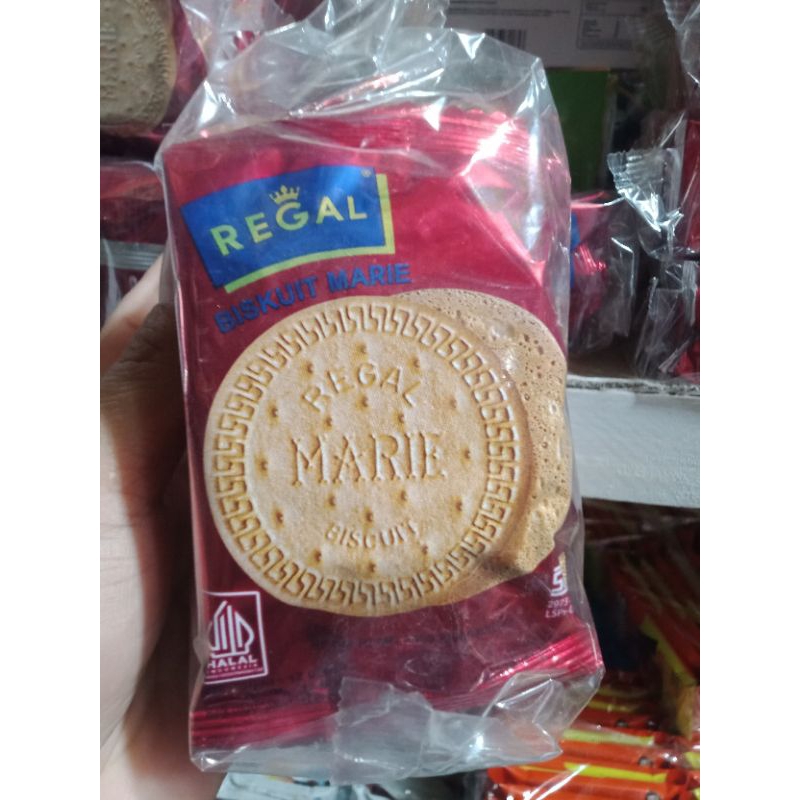 

Regal Biskuit Marie 10Pcs