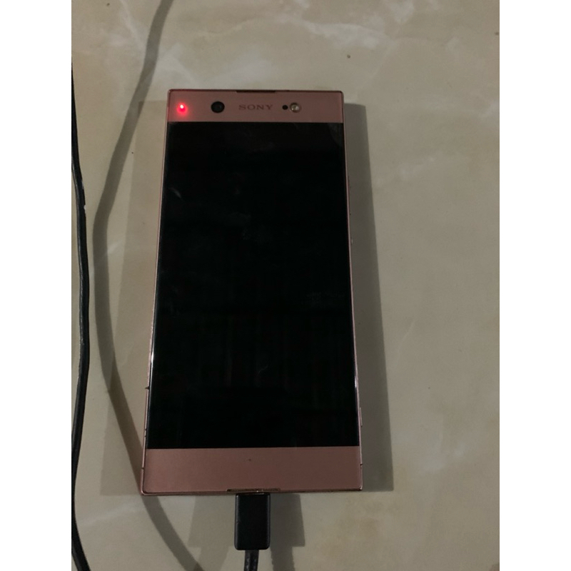 Sony xa1 ultra minus