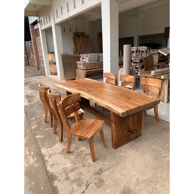 Meja makan solid trembesi / Set meja makan trembesi / Dining Table trembesi