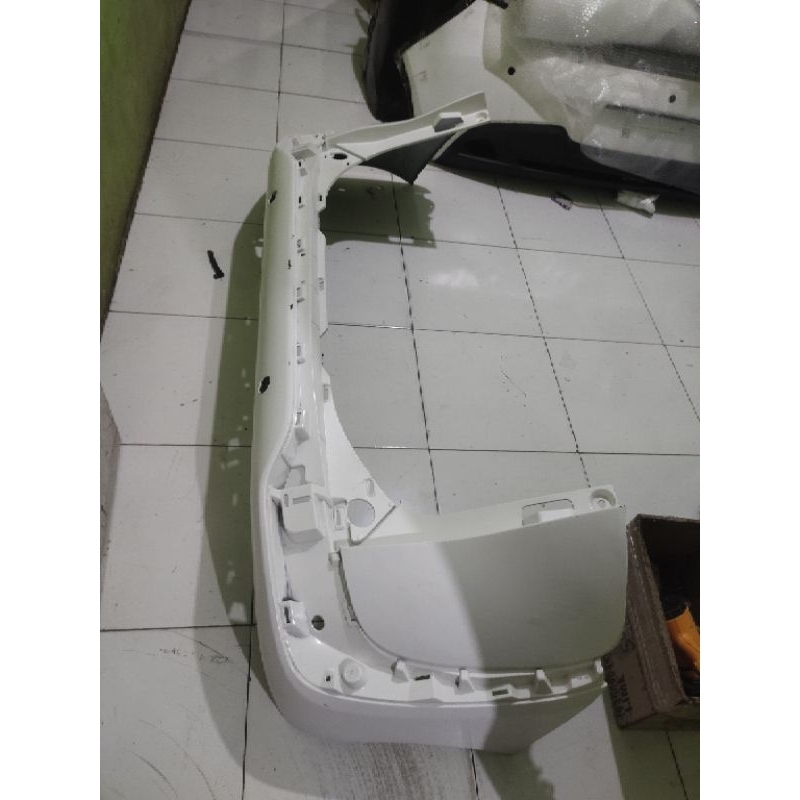 bumper bemper belakang toyota sienta