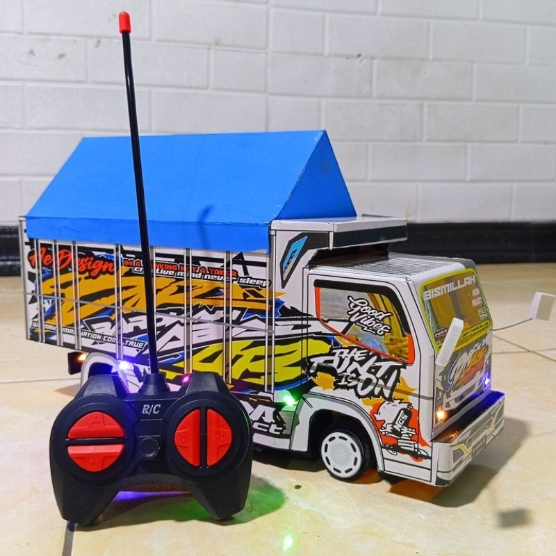 MINIATUR TRUK OLENG KAYU TRIPLEK BREWOG BREWOK FULL LAMPU KELIP GROSIR MAINAN miniatur truk oleng mi