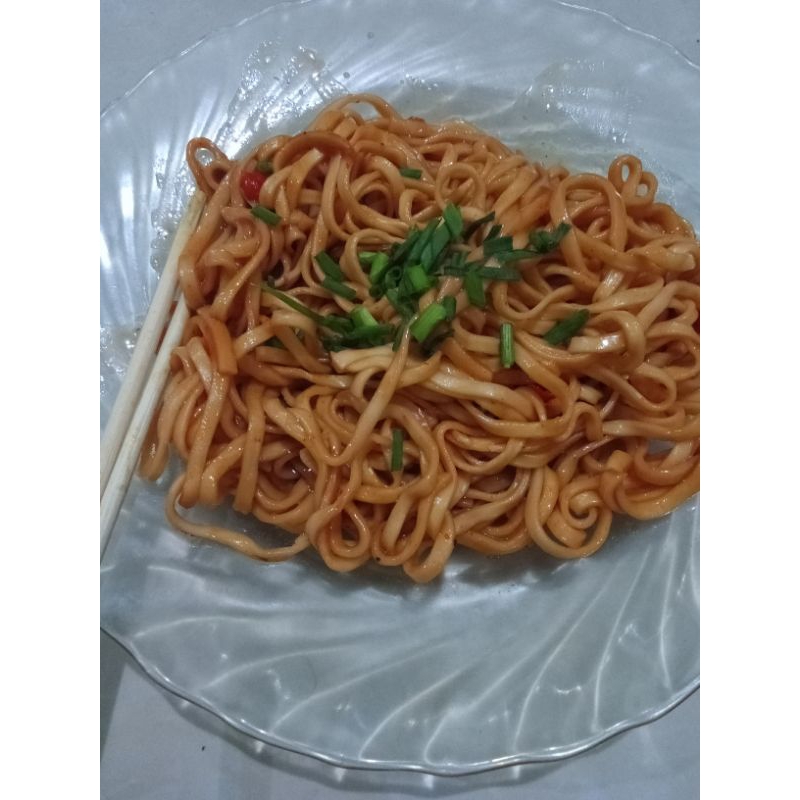 

NI-KI MIE CEBAN