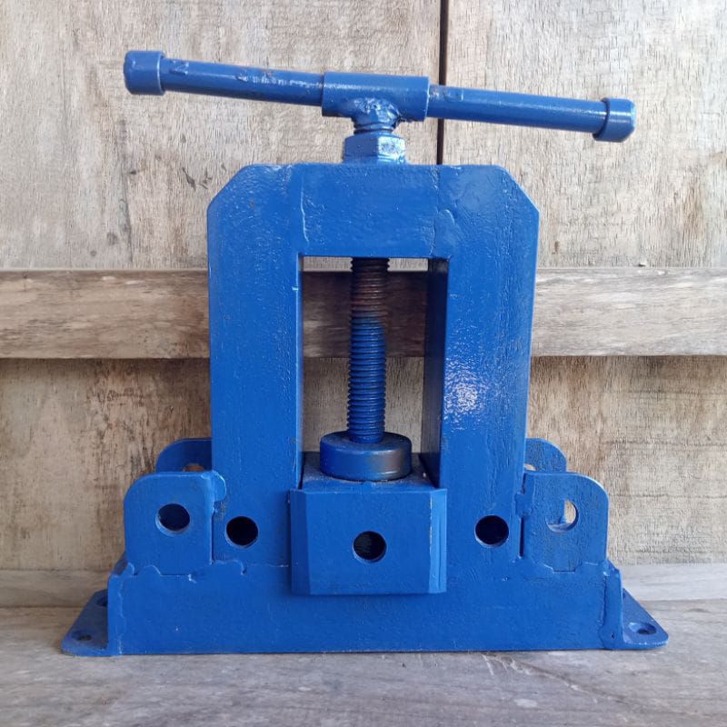 alat roll besi dan plat strip manual 4 lubang