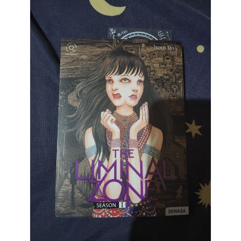 Buku cerita komik manga junji ito junji horror jepang gore guro hantu misteri mystery mistery comic 