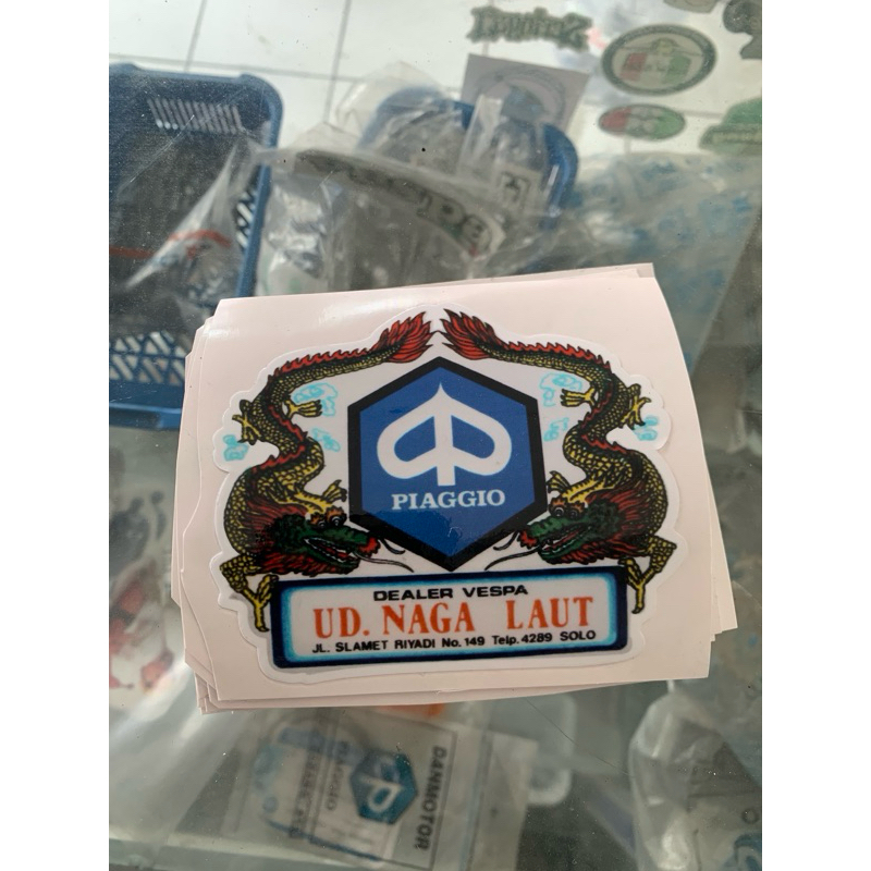 Sticker dealer vespa naga laut