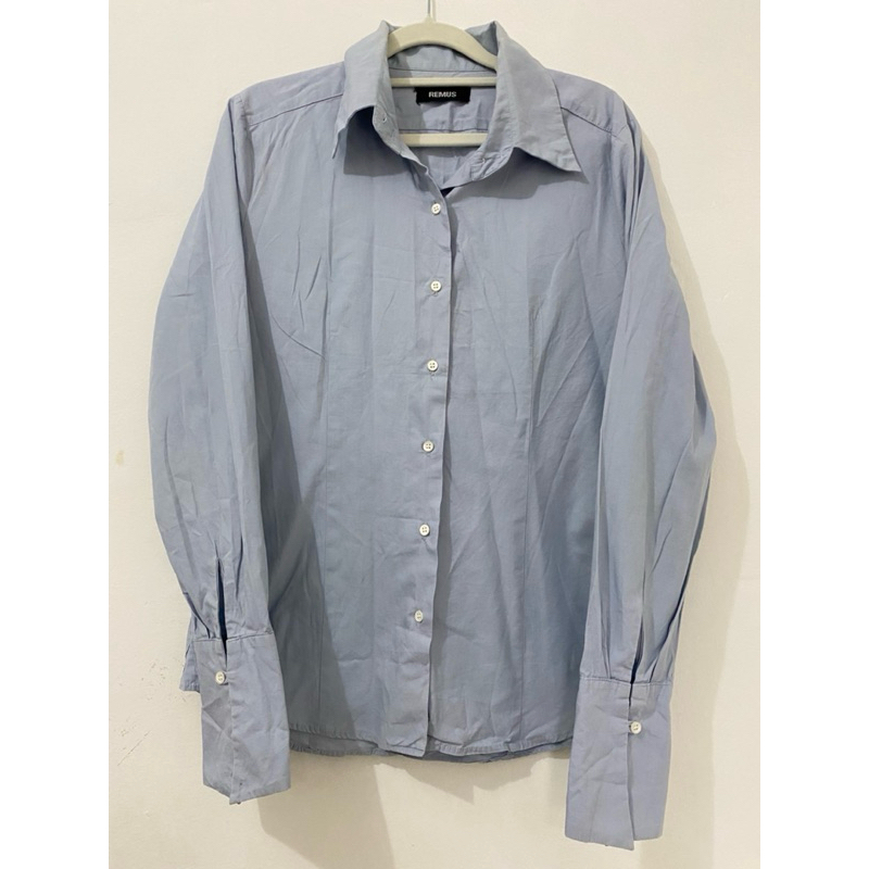 Preloved Kemeja Katun Wanita BabyBlue MEREK REMUS NO MINUS