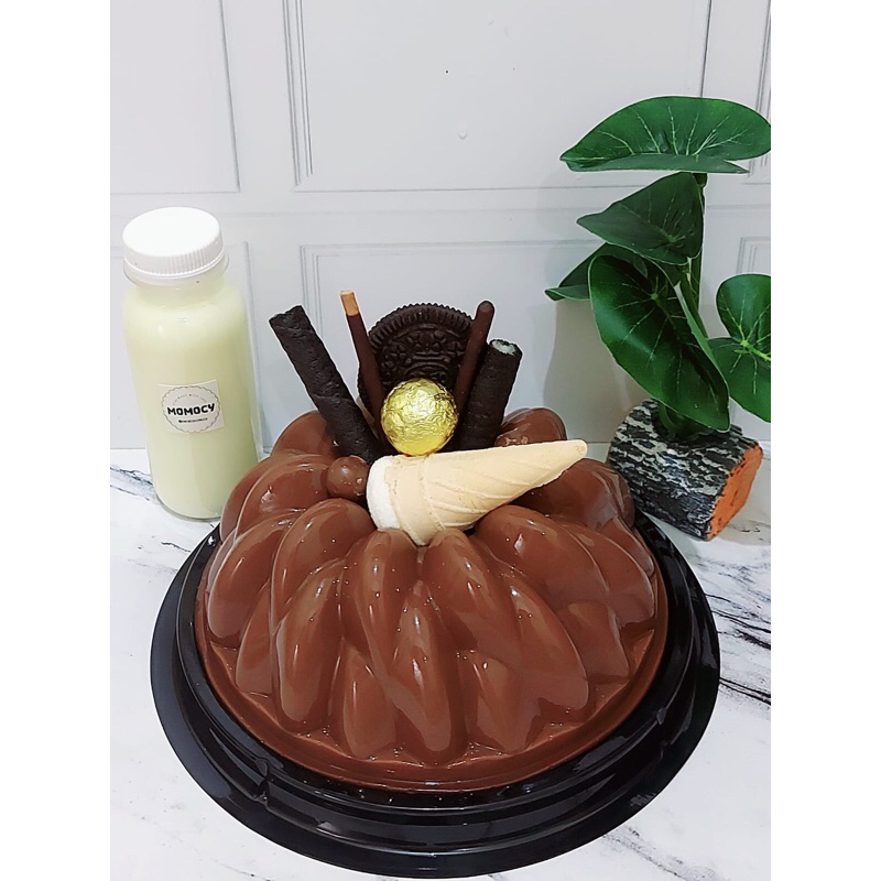 

PUDING JAMRUD DARK CHOCO D.15CM / PUDING ULTAH PUDING HAMPERS/PUDING ULANG TAHUN/PUDING NATAL/PUDING ARISAN