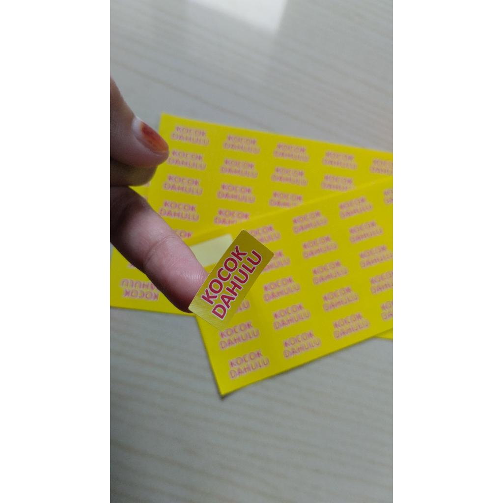 

sticker label cutting kocok dahulu