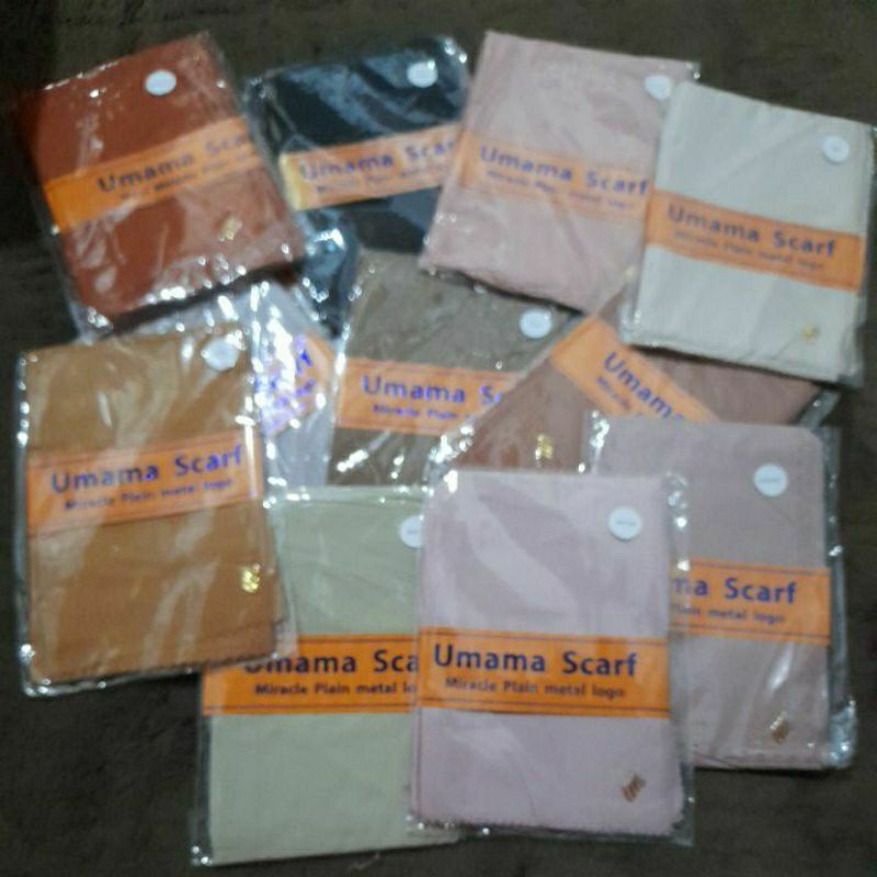 HIJAB SEGIEMPAT UMAMA SCARF POLOS (RANDOM)