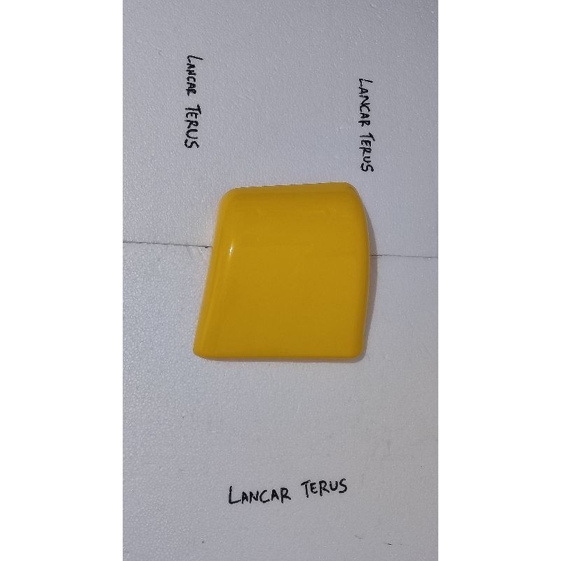 kumis bemper kiri Mitsubishi Canter