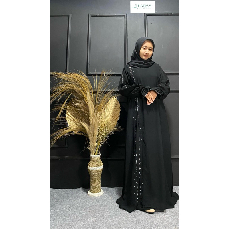 Abaya Sarah