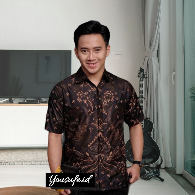 Kemeja Batik Pria Lengan Pendek Seragam Pernikahan Hajatan Keluarga Pasangan Kantor