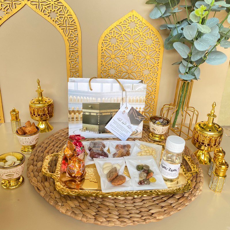 

SAFIYYA 5 (Baca Deskripsi) Oleh Oleh Umroh haji ekonomis Kemasan cantik Unik Bin Dawood Mart Gift From Makkah