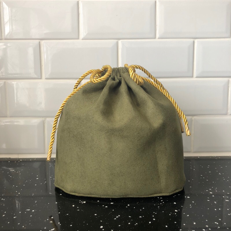 Custom Bahan Suede Tas Souvenir Hampers Lebaran | Tas Bridesmaids | Tas Kain Satin | Custom Tas Kain