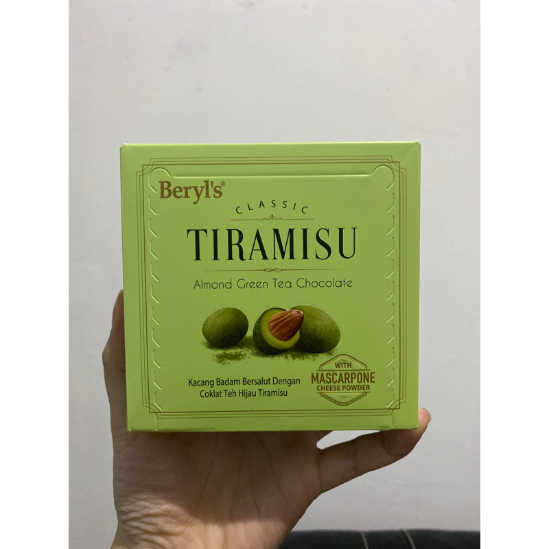 

Cokelat Beryl's Matcha [READYSTOCK EXP 2025] INSTAN SAMEDAY JABODETABEK | Beryl's Tiramisu Almond Green Tea Chocolate 65g Beryl’s Ori Beryl Berils Beril Beryls Cokelat Coklat Original Malaysia Oleh-Oleh Jastip Malaysia Trusted Ready Stock Readystock