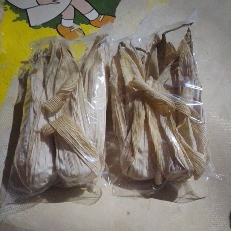 

KLOBOT JAGUNG/KULIT JAGUNG KERING NATURAL LEBAR /PANJANG BERVARIASI PER PCS