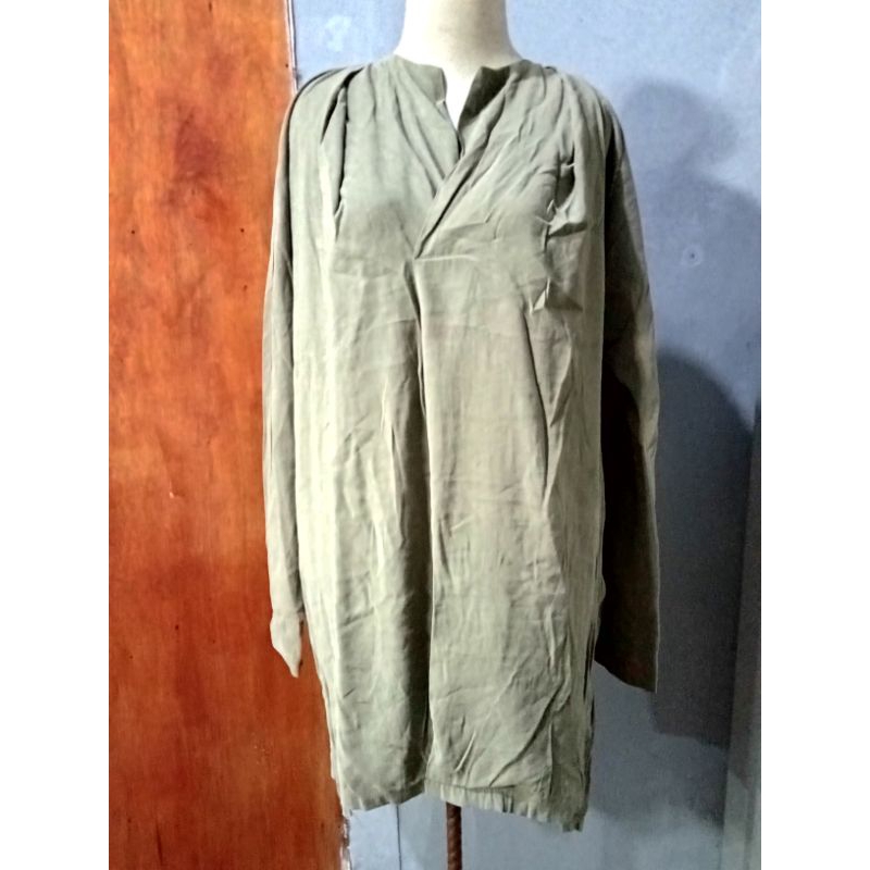 Blouse wanita / Baju wanita hijau army