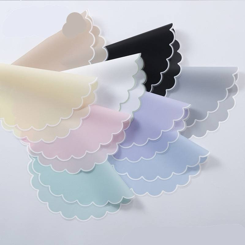 

ISI 20LEMBAR FLOWER WRAPPING PAPER KERTAS BUCKET/CELLOPHANE BOUQUET HIAS