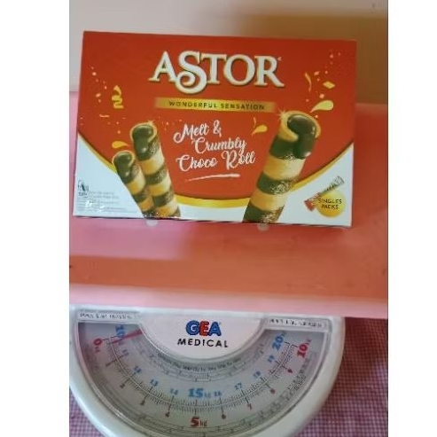 

Astor Melo & Crumbly Choco Roll