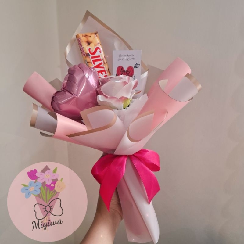 

Migiwa Kirei Buket Bunga Valentine - Valentine's Day Bouquet Bunga Coklat Hadiah Kado Wanita Istri Cewek Anniv