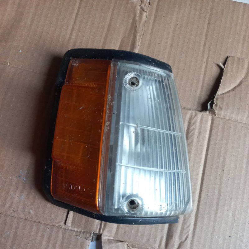 lampu sein Toyota corolla Gl 84 sd 85