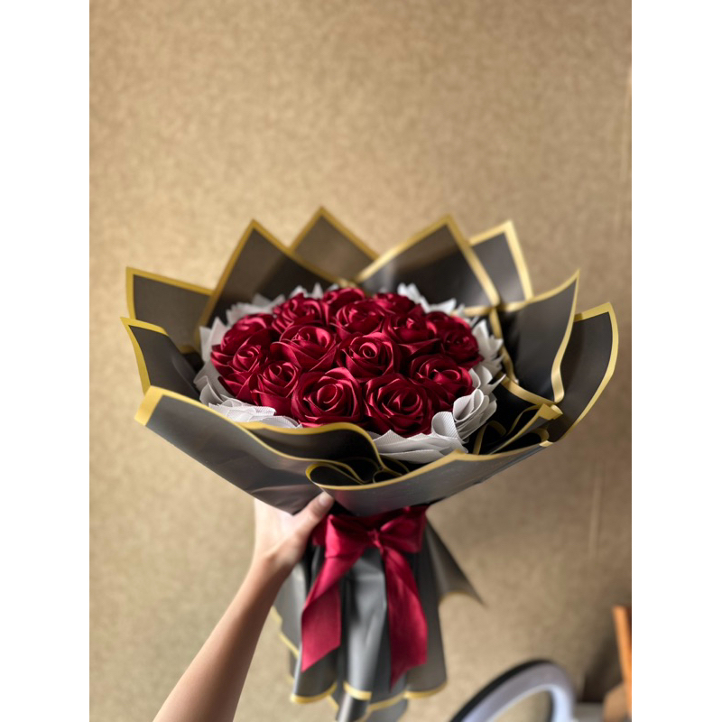 

Bouquet Handmade | Bunga Pita Satin