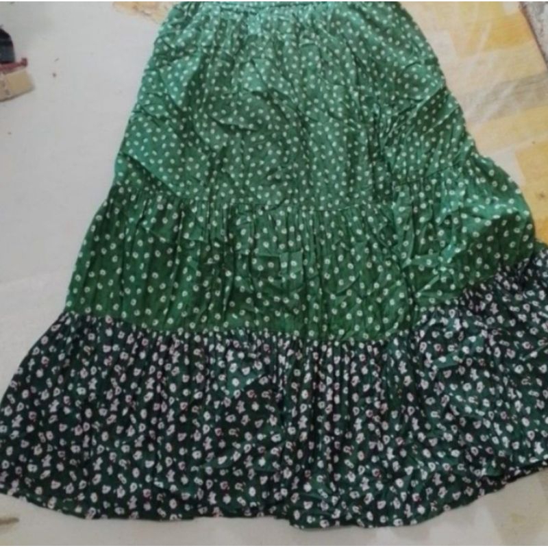 Ready rok Uniqlo Paul & Joe Hijau