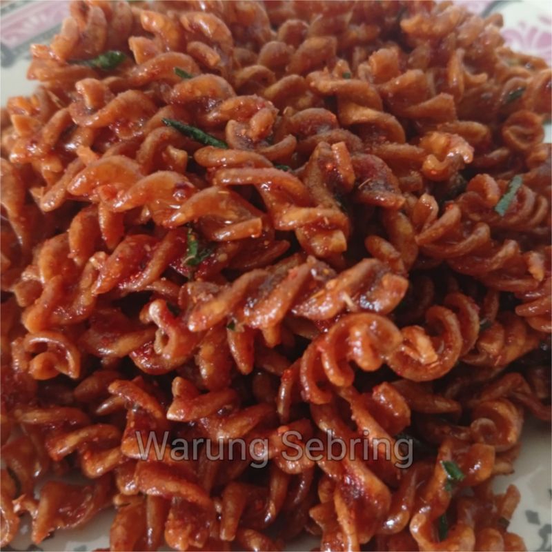 

Makaroni kriwil spiral bantet pedas daun jeruk 500 gram