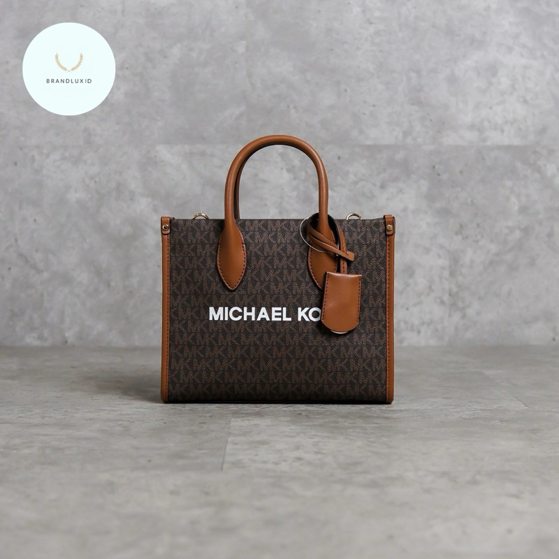 Michael Kors Text White Monogram Top Handle Shoulder Bag in Brown