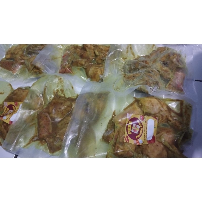 

ayam ungkep 3 potong dengan sambal bawang yang nikmat