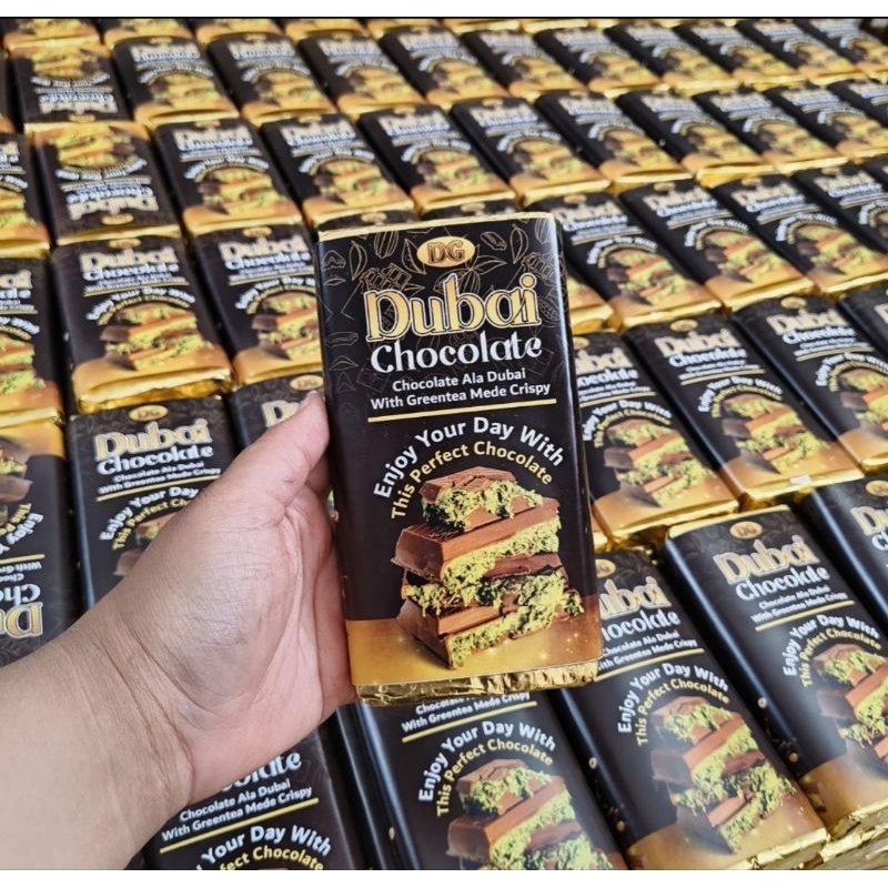 

Coklat Dubai Premium Green Tea Crispy 250gr & 80gr Homemade