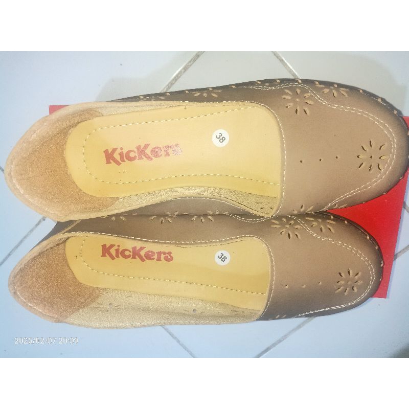 Preloved Flatshoes kickers