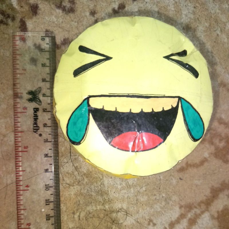 paper squishy emoji ketawa