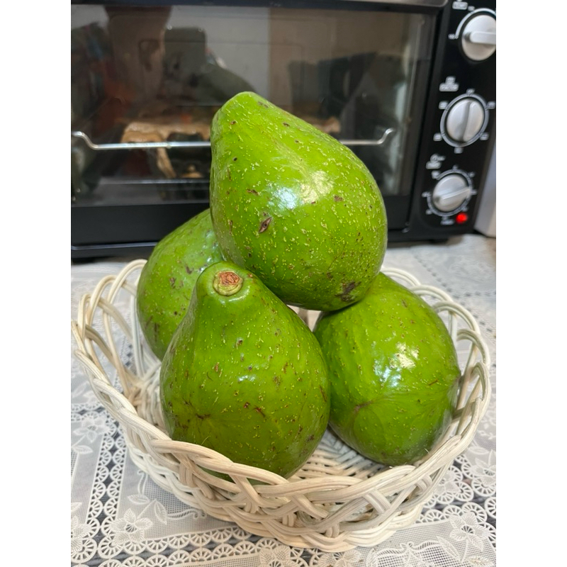 

Alpukat Mentega,Lemak 1kg isi 2-3 buah