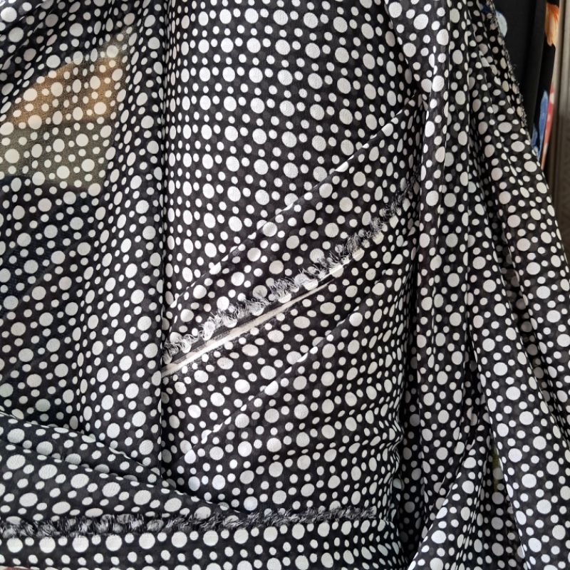 kain ceruti | kain ceruti premium | kain ceruti premium motif polkadot | kain ceruti meteran pj harg