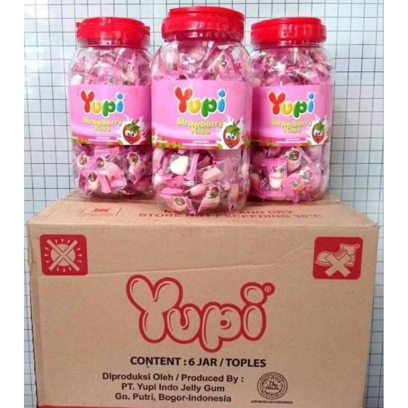 

Yupi Strawberry Kiss Toples