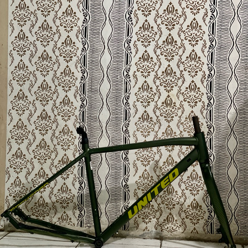 frame set united rockford gravel