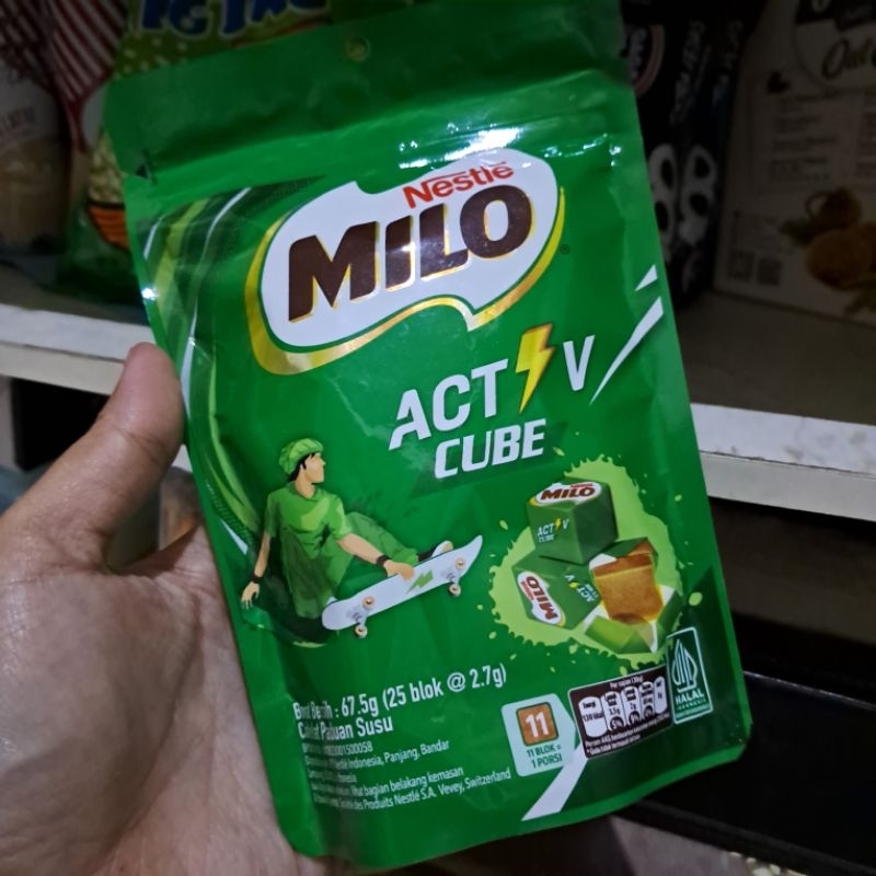 

Milo Activ Cube Isi 25pcs x 2.7g Cokelat Paduan Susu