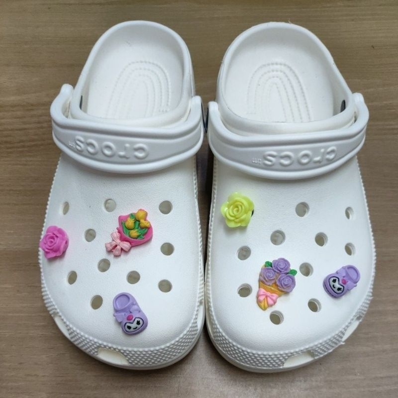 SANDAL CROCS WHITE M6 W8 CLASSIC CLOG WHITE PUTIH NO CUTTING MADE IN INDONESIA M6W8 ASLI ORIGINAL AU