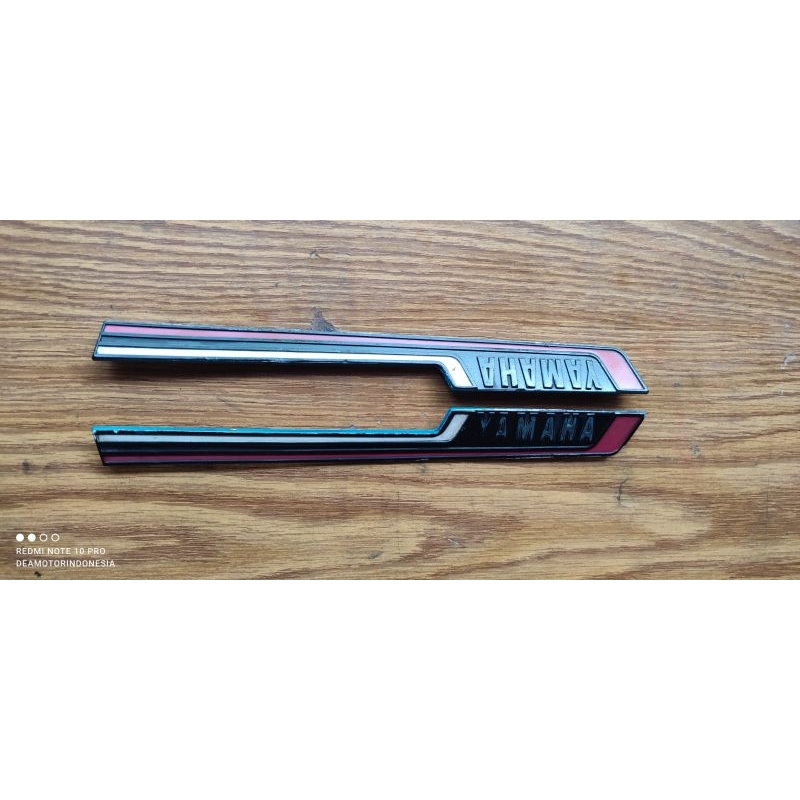 Emblem bodi Yamaha v80 original