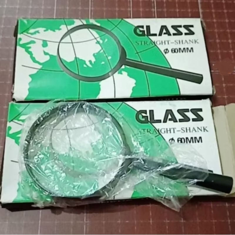 

Kaca pembesar GLASS