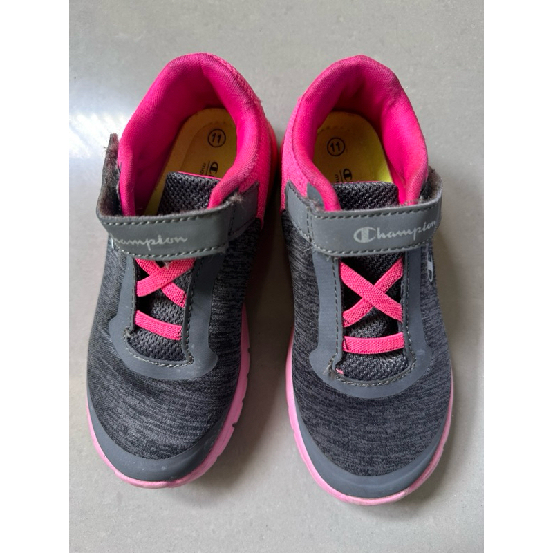 Preloved Sepatu Anak Champion