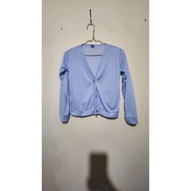 outer biru muda