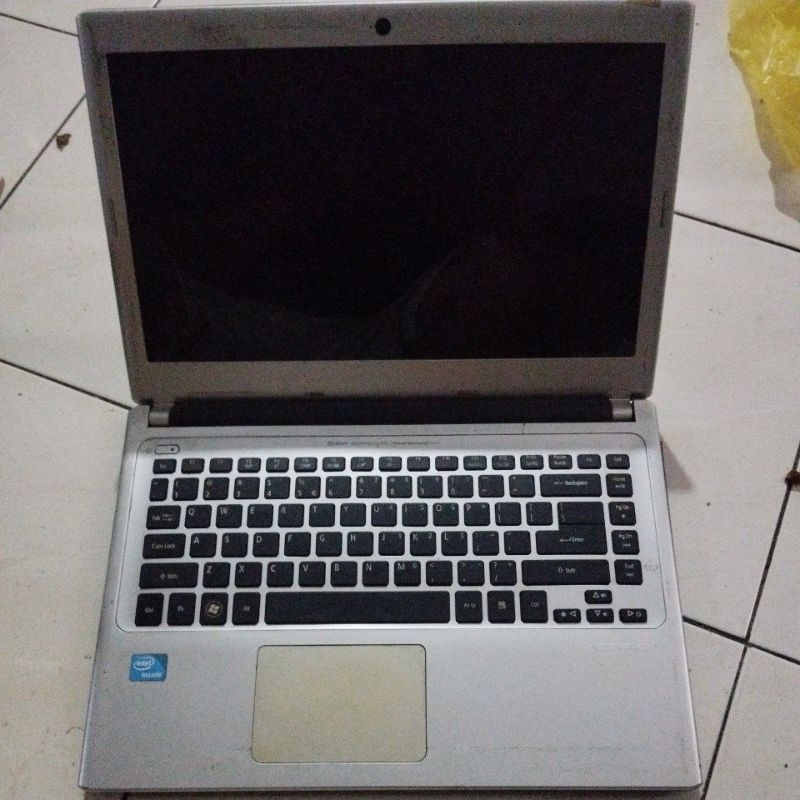 Laptop Bekas Acer Aspire V5-431