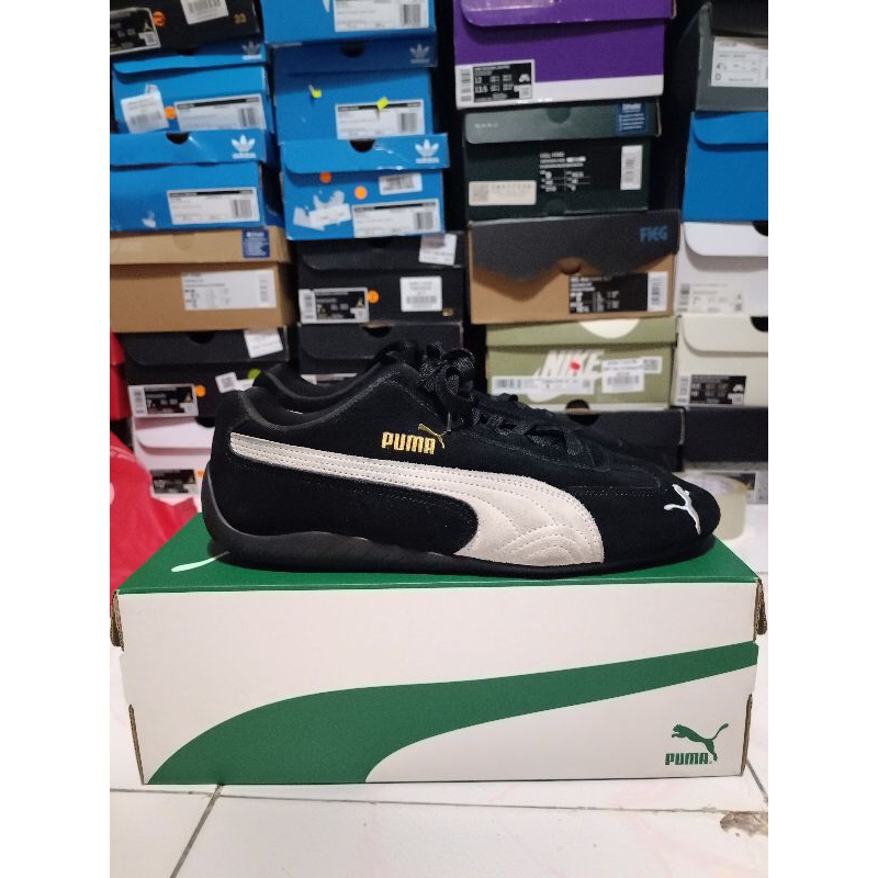 Puma Sepatu Sneakers Hitam Putih
