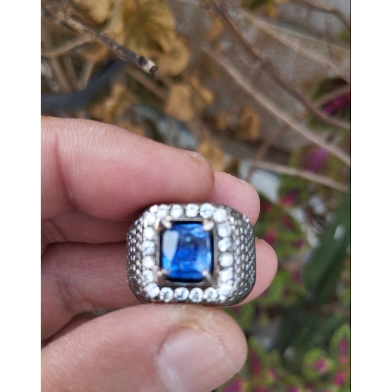 Natural Blue Sapphire Srilanka 2,29ct, Heat Only. Memo GRI