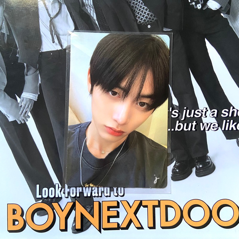 boynextdoor taesan who crunch baju item hitam