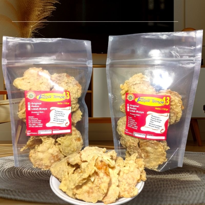 

Cemilan Kripik Tempe Renyah Gurih Original Oleh-Oleh Khas Pontianak (110g)